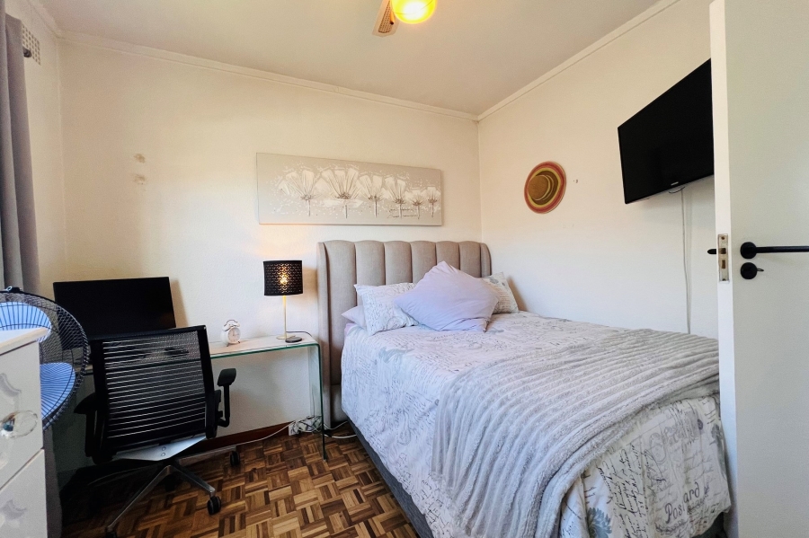 To Let 4 Bedroom Property for Rent in Goodwood Estate Western Cape